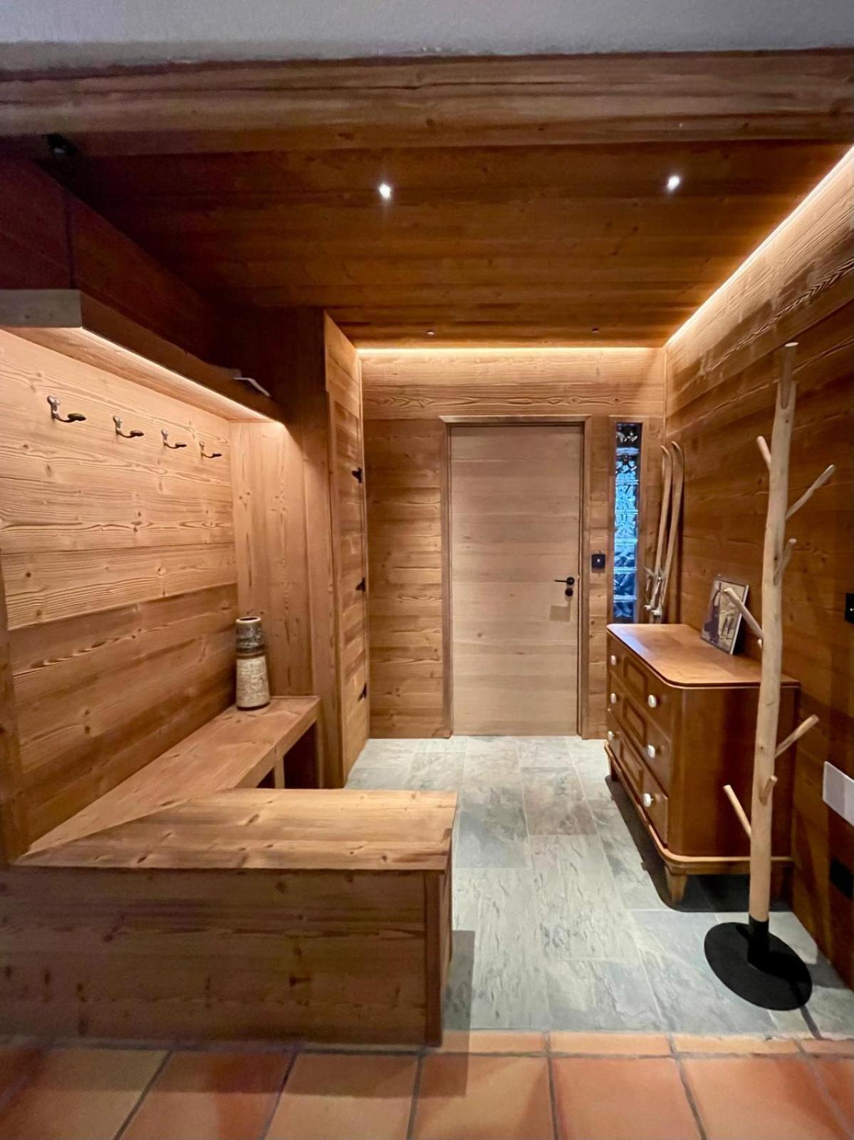 Gite Confort 15 Couchages, Vue Panoramique Montagne Hautes Alpes, Terrasses 埃姆布能 外观 照片