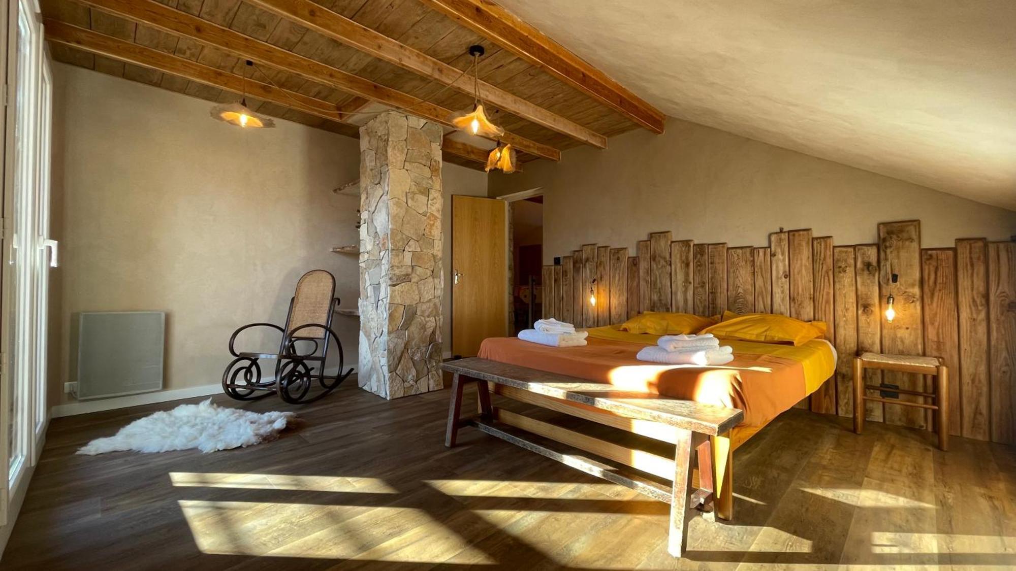 Gite Confort 15 Couchages, Vue Panoramique Montagne Hautes Alpes, Terrasses 埃姆布能 外观 照片
